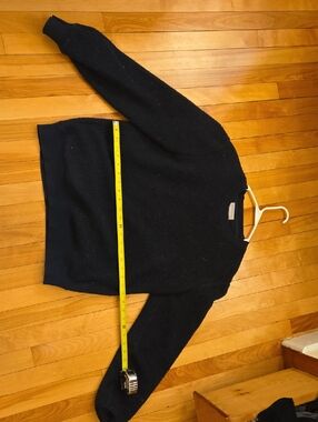 Everlane Black Crewneck Sweater